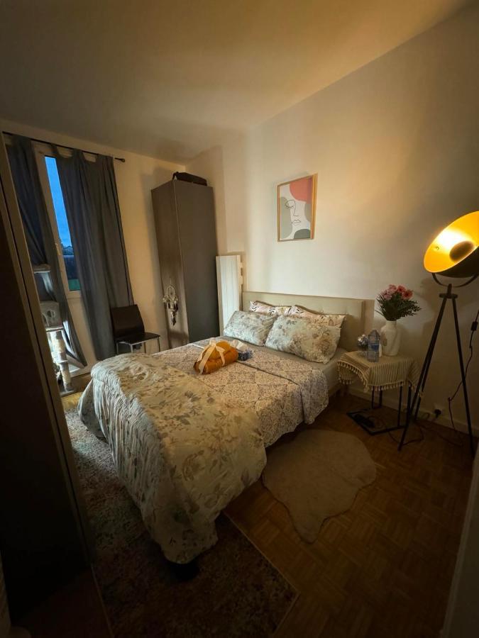 Near Castle Of Versailles Cozy Room With Breakfast And Parking Eksteriør bilde