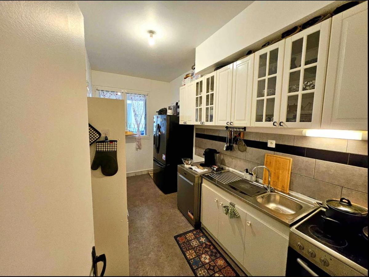Near Castle Of Versailles Cozy Room With Breakfast And Parking Eksteriør bilde