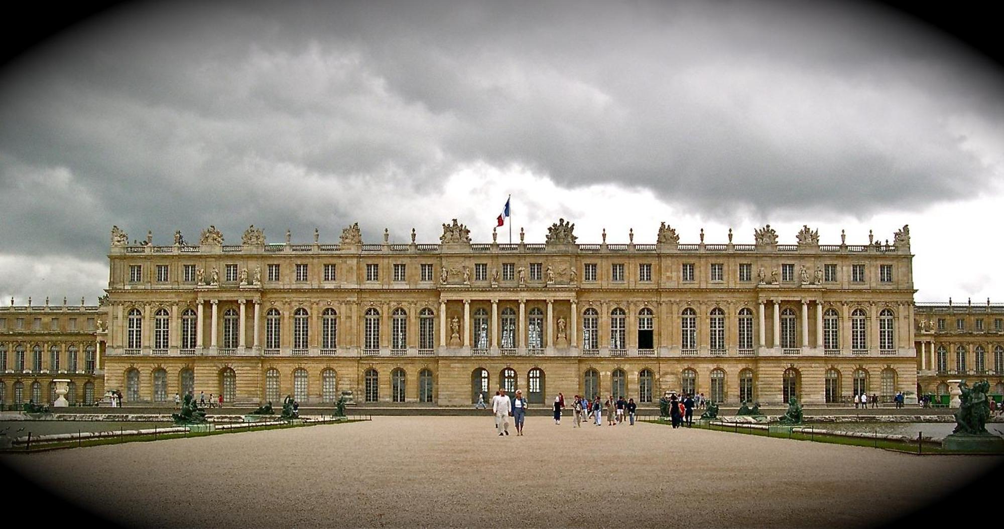 Near Castle Of Versailles Cozy Room With Breakfast And Parking Eksteriør bilde