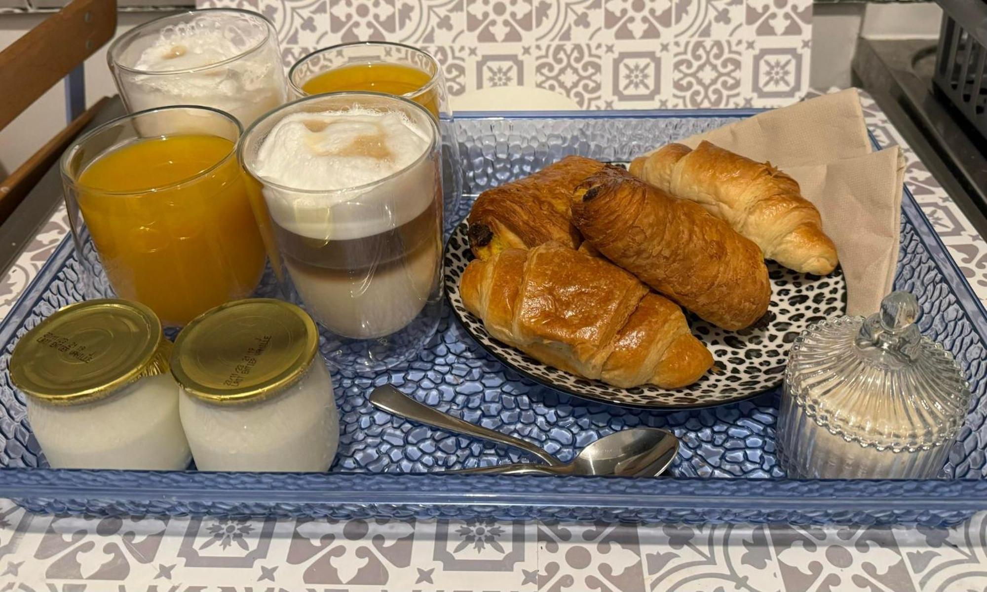 Near Castle Of Versailles Cozy Room With Breakfast And Parking Eksteriør bilde