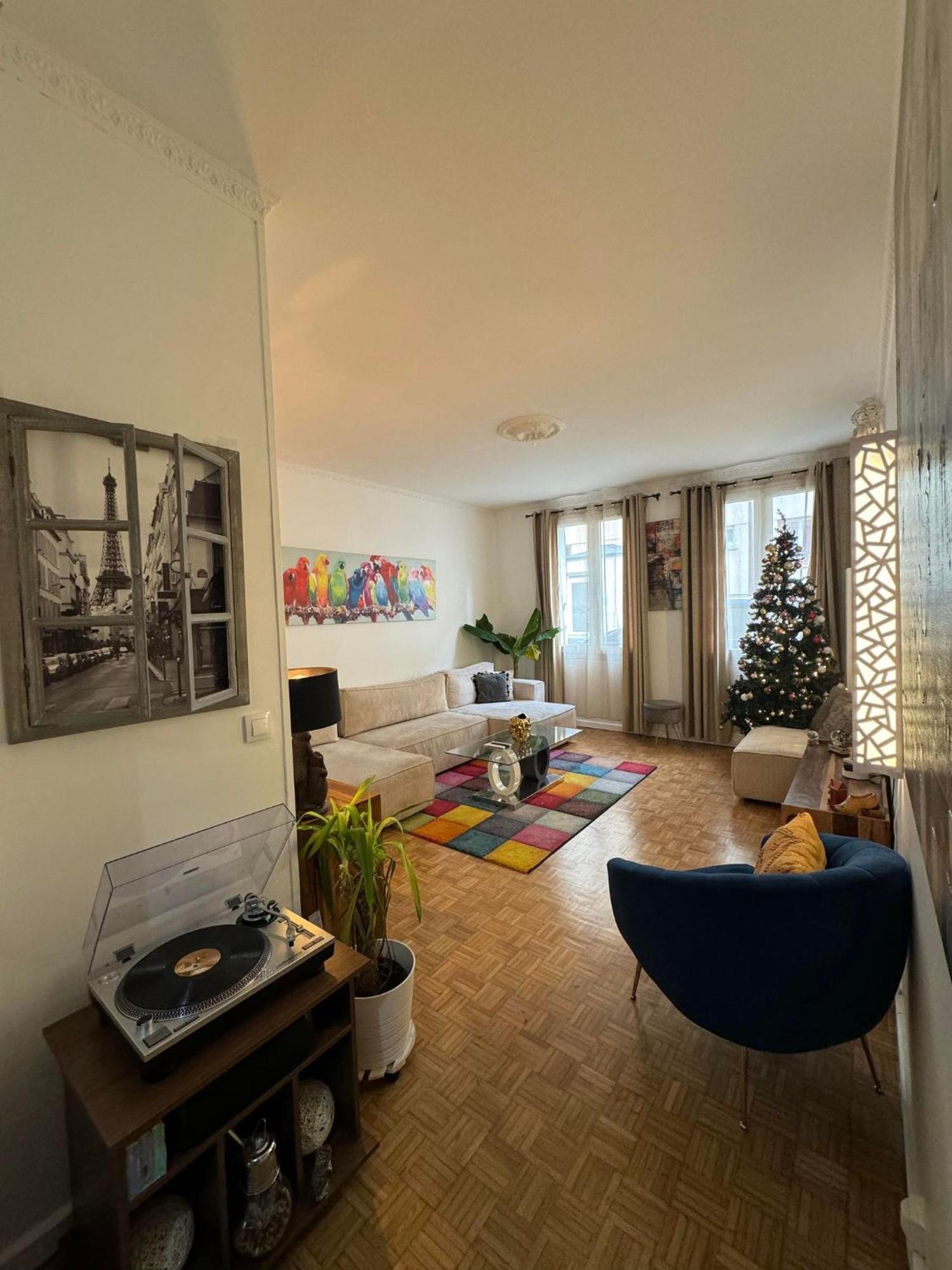 Near Castle Of Versailles Cozy Room With Breakfast And Parking Eksteriør bilde